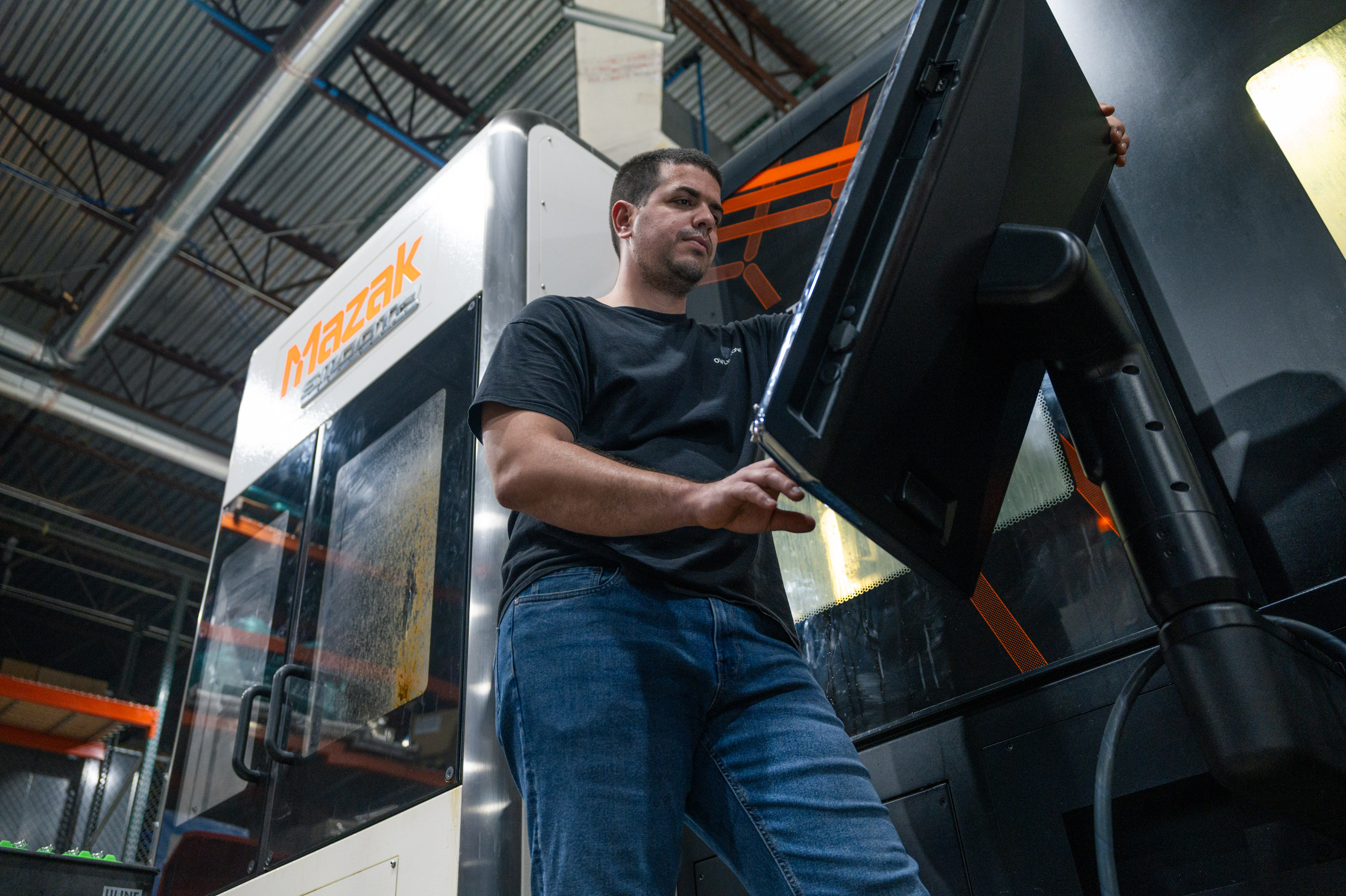 Ander, CNC Machinist